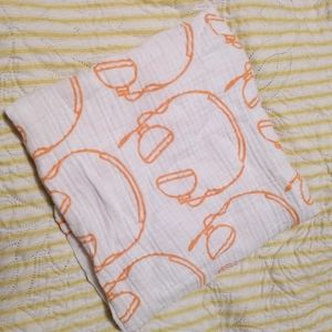 Muslin Swaddle